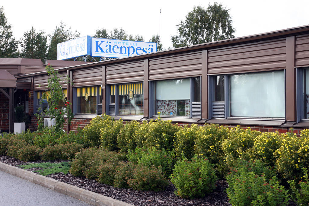 Hotel Kaeenpesae Ylivieska Exteriör bild